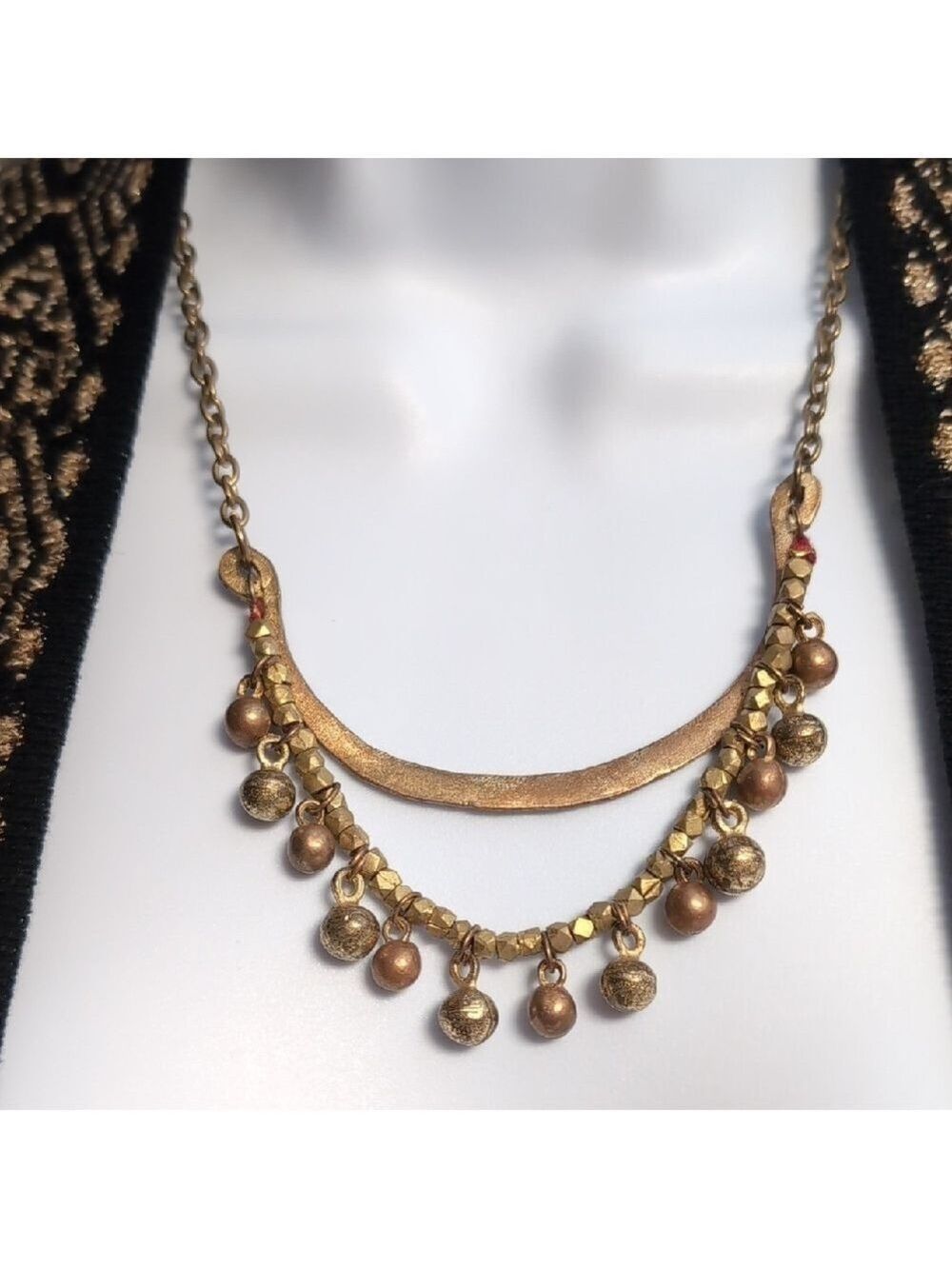 Elegant Gold Necklace with Beaded Charms - Picture 3 of 4